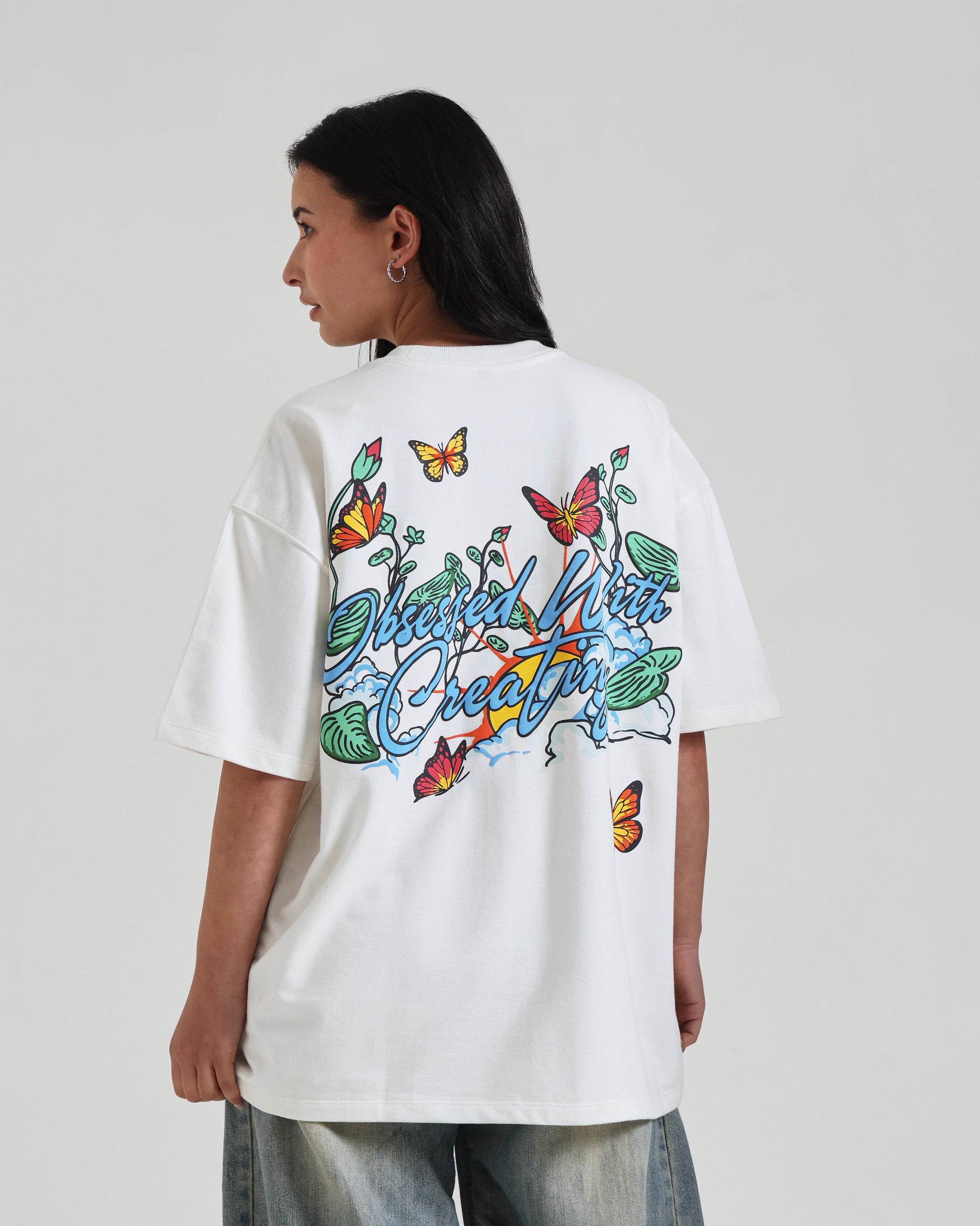 WHITE OVERSIZED BUTTERFLY T-SHIRT